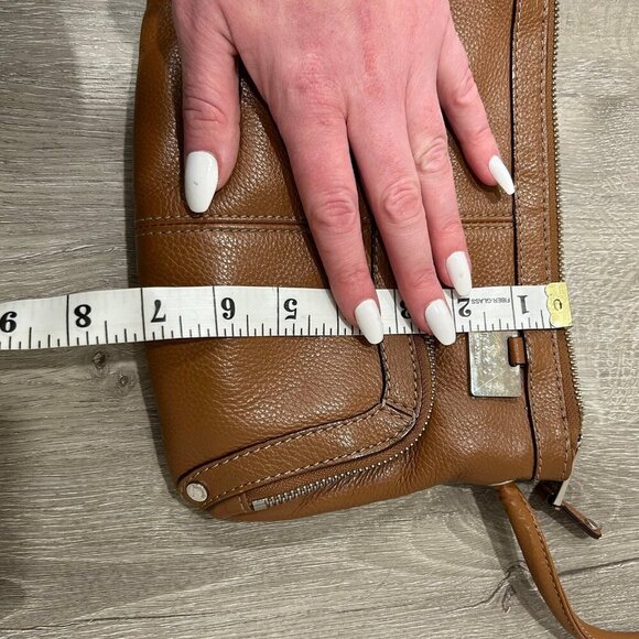 Tignanello Brown Tan Leather Crossbody Bag Small Purse - Picture 8 of 9